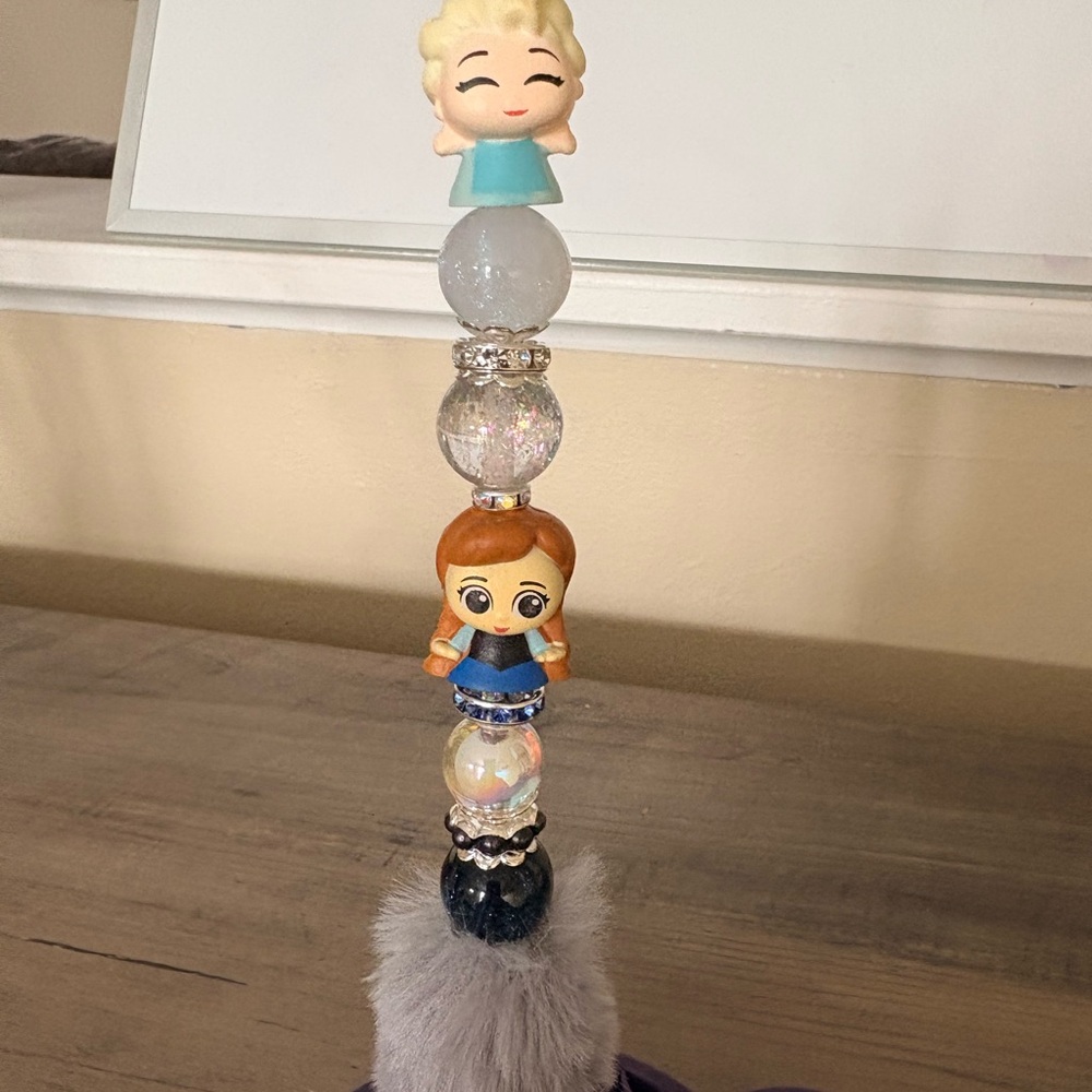 Frozen Character Beaded pen